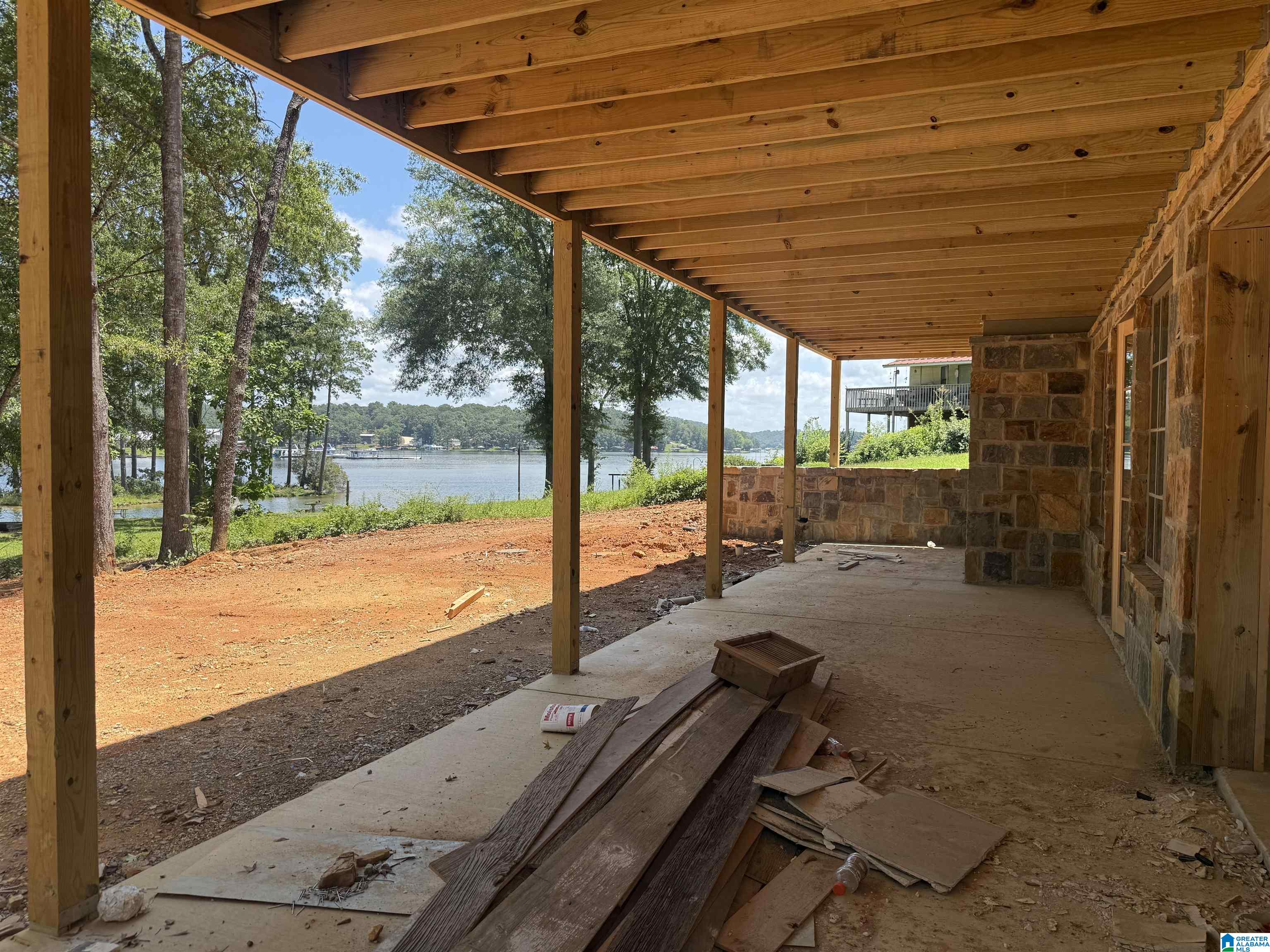 107 RIVERCREST LANE