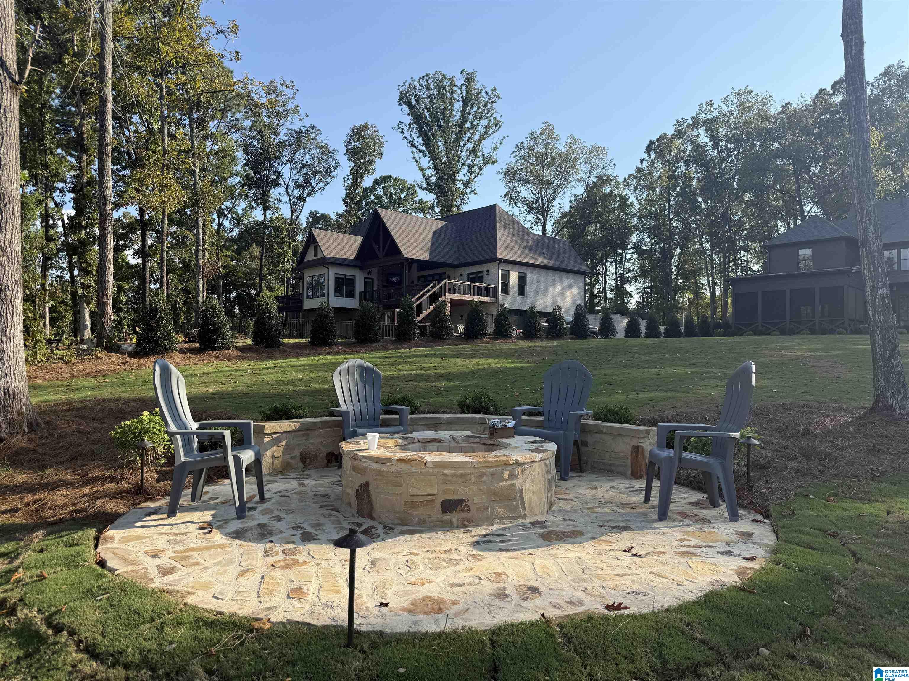 107 RIVERCREST LANE