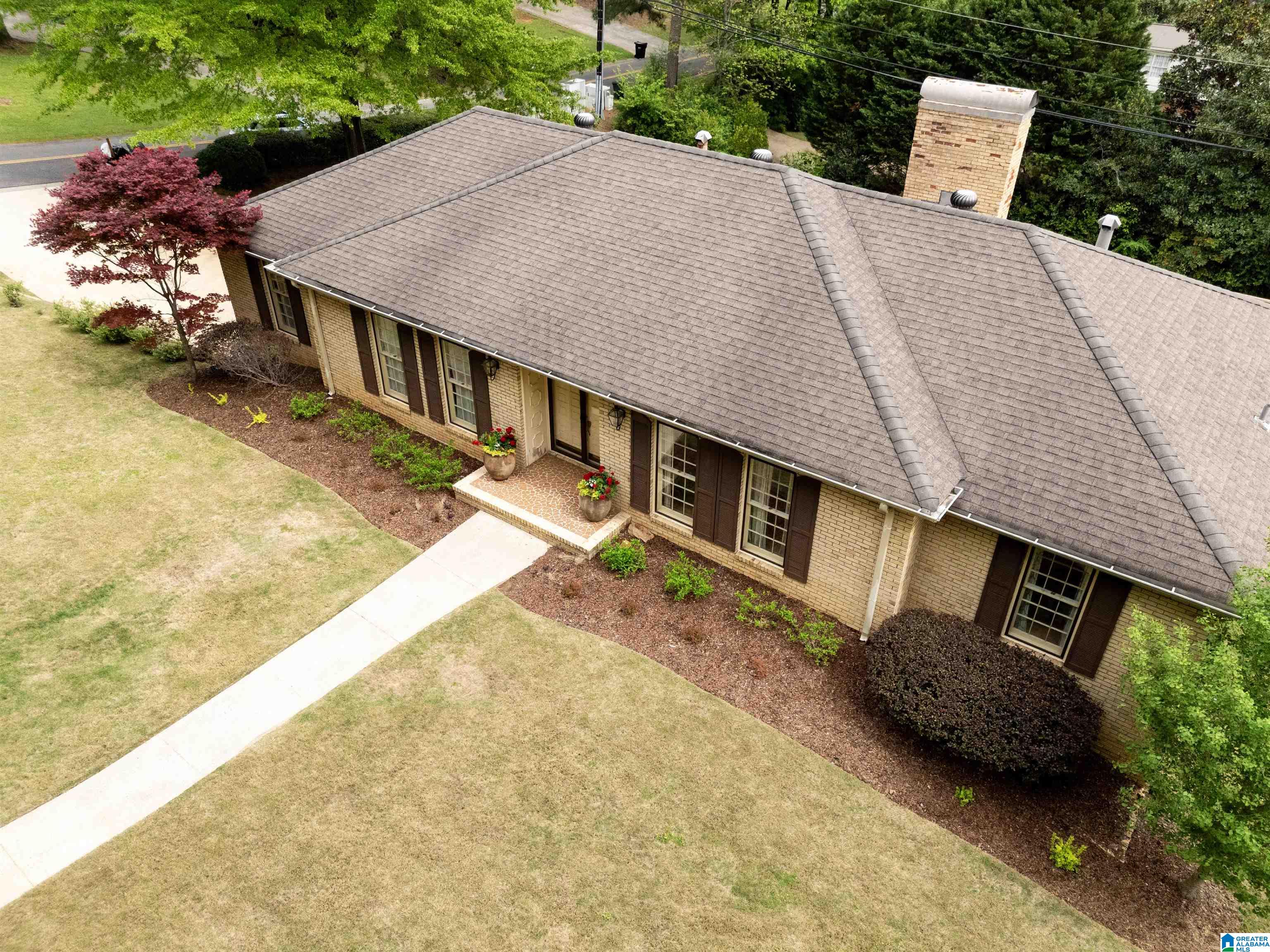 8525 WESTBURY ROAD