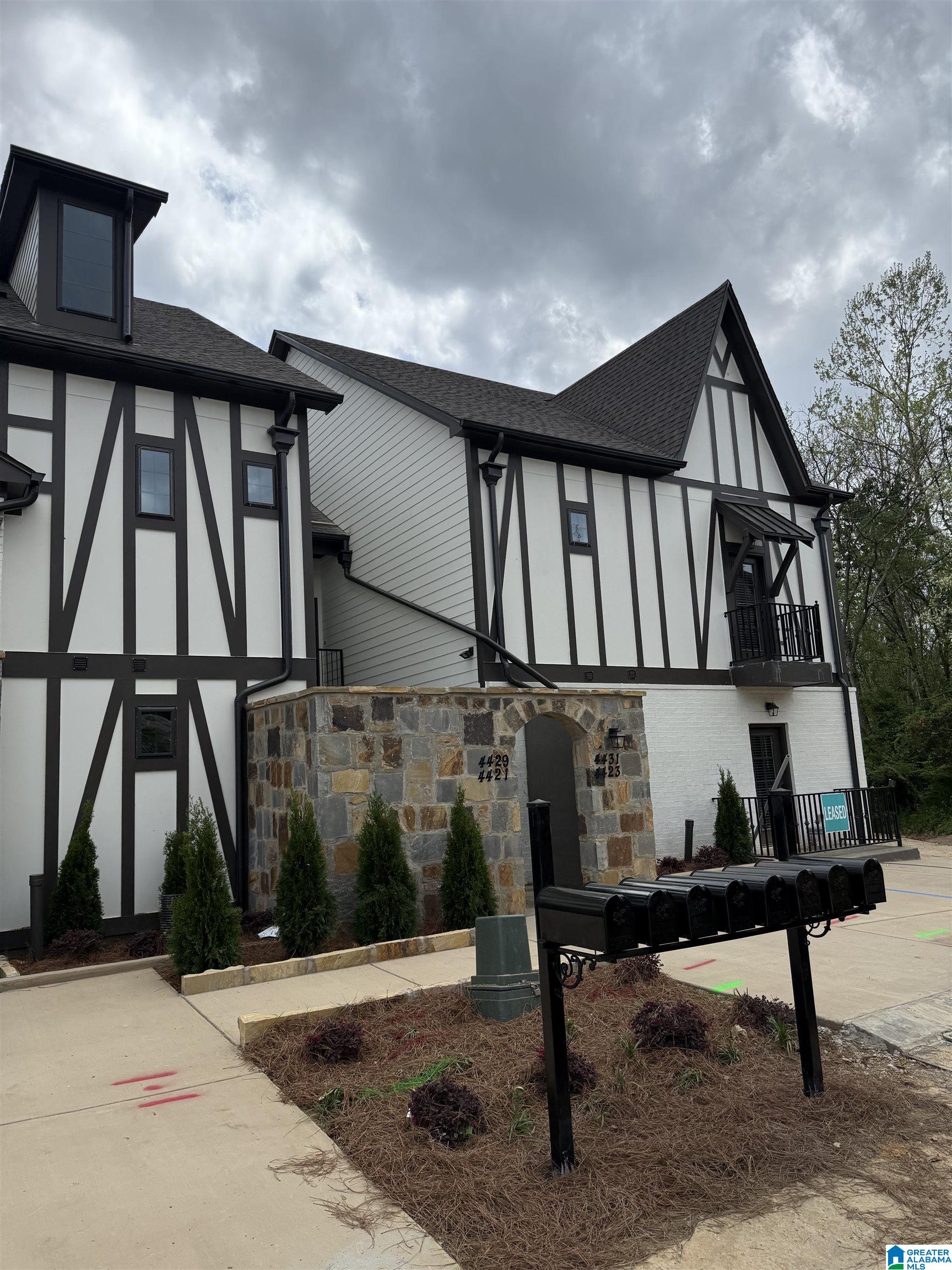 4429 LENNOX PLACE 4415