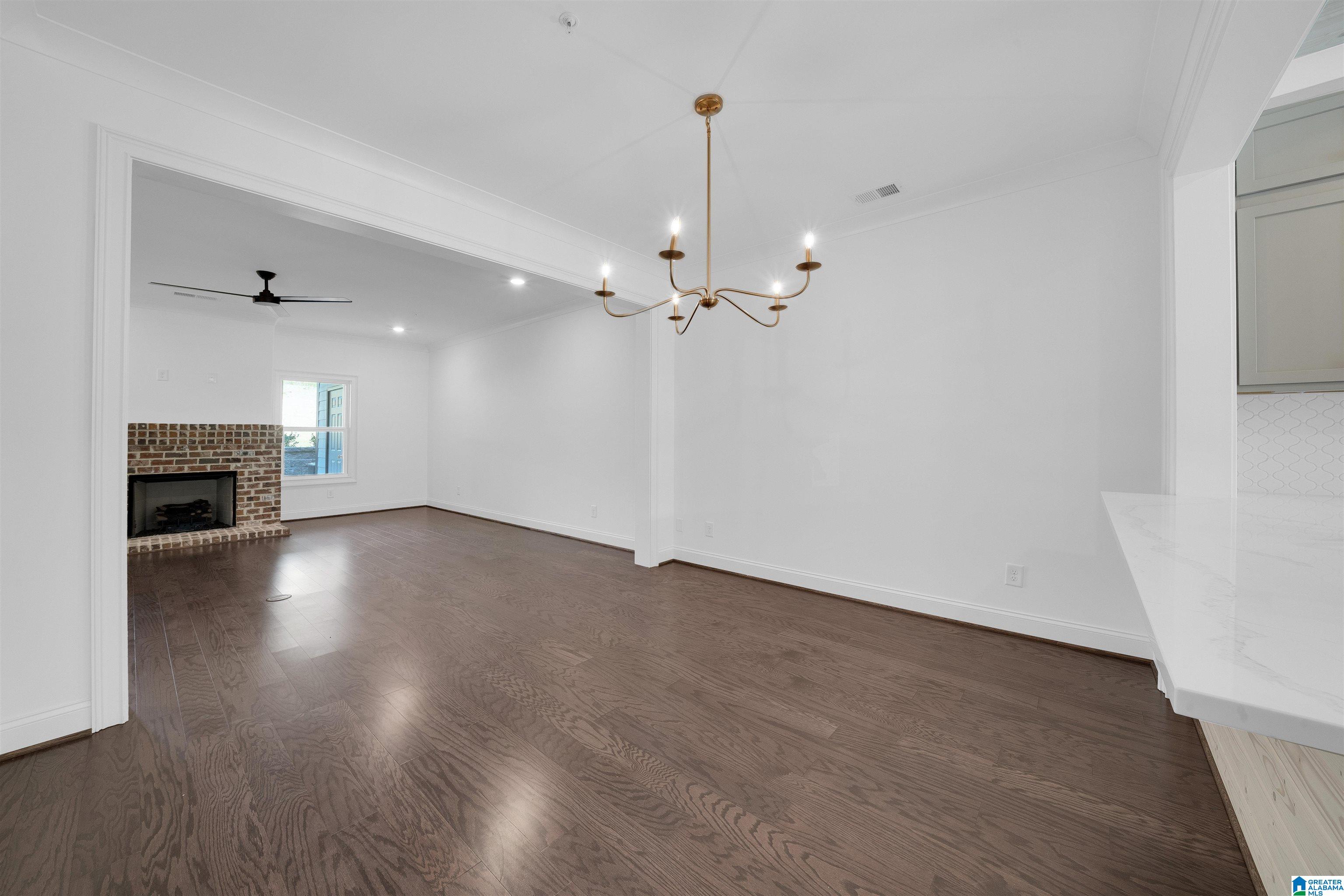 4228 OAKVIEW LANE