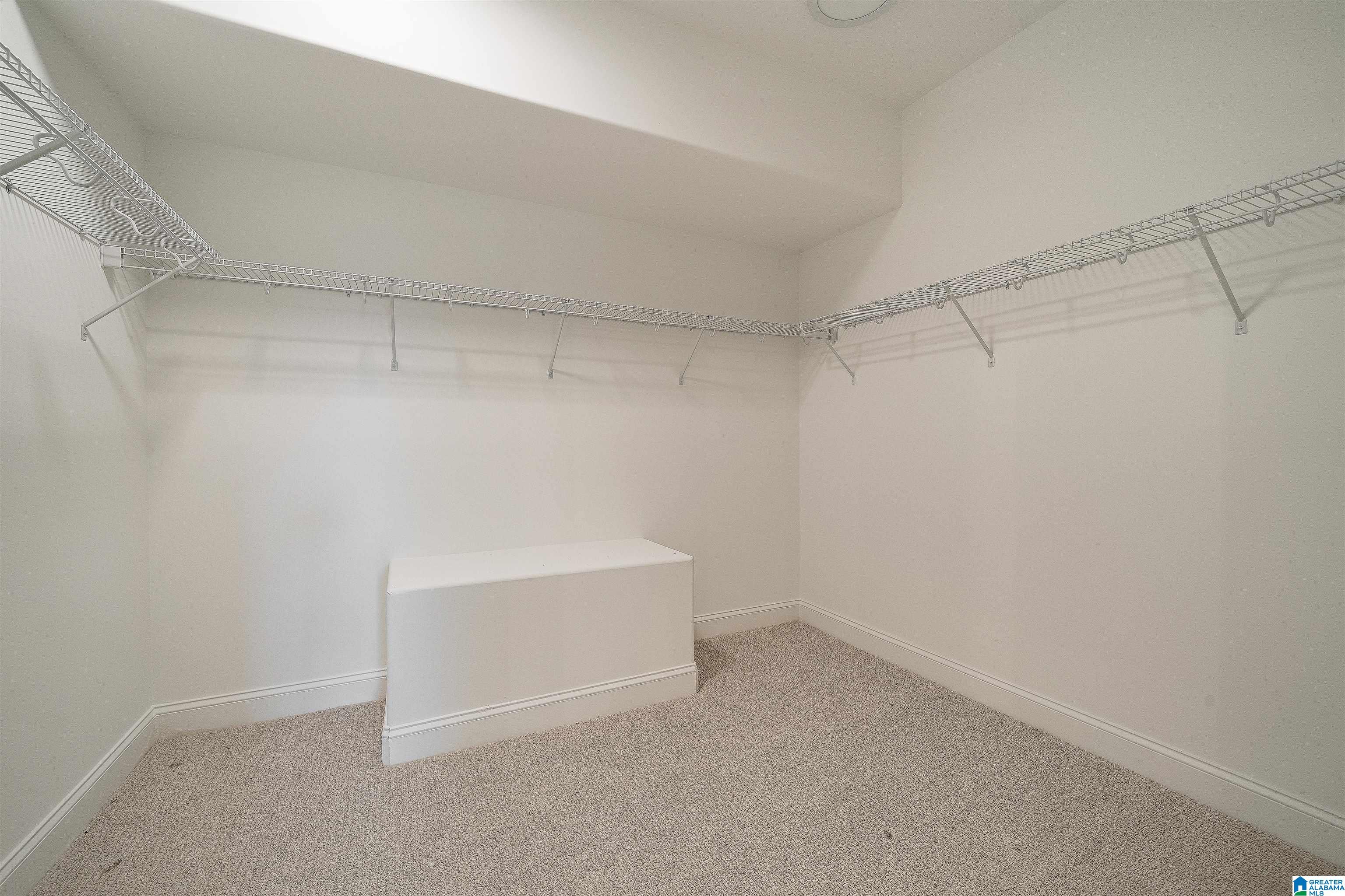 4228 OAKVIEW LANE
