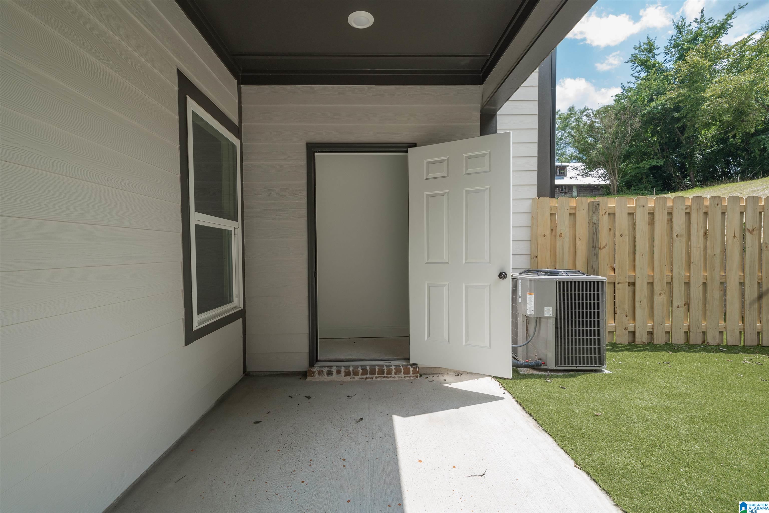 4228 OAKVIEW LANE