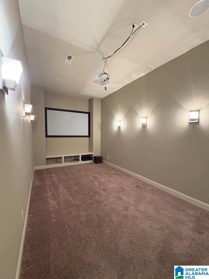 305 HERITAGE DRIVE
