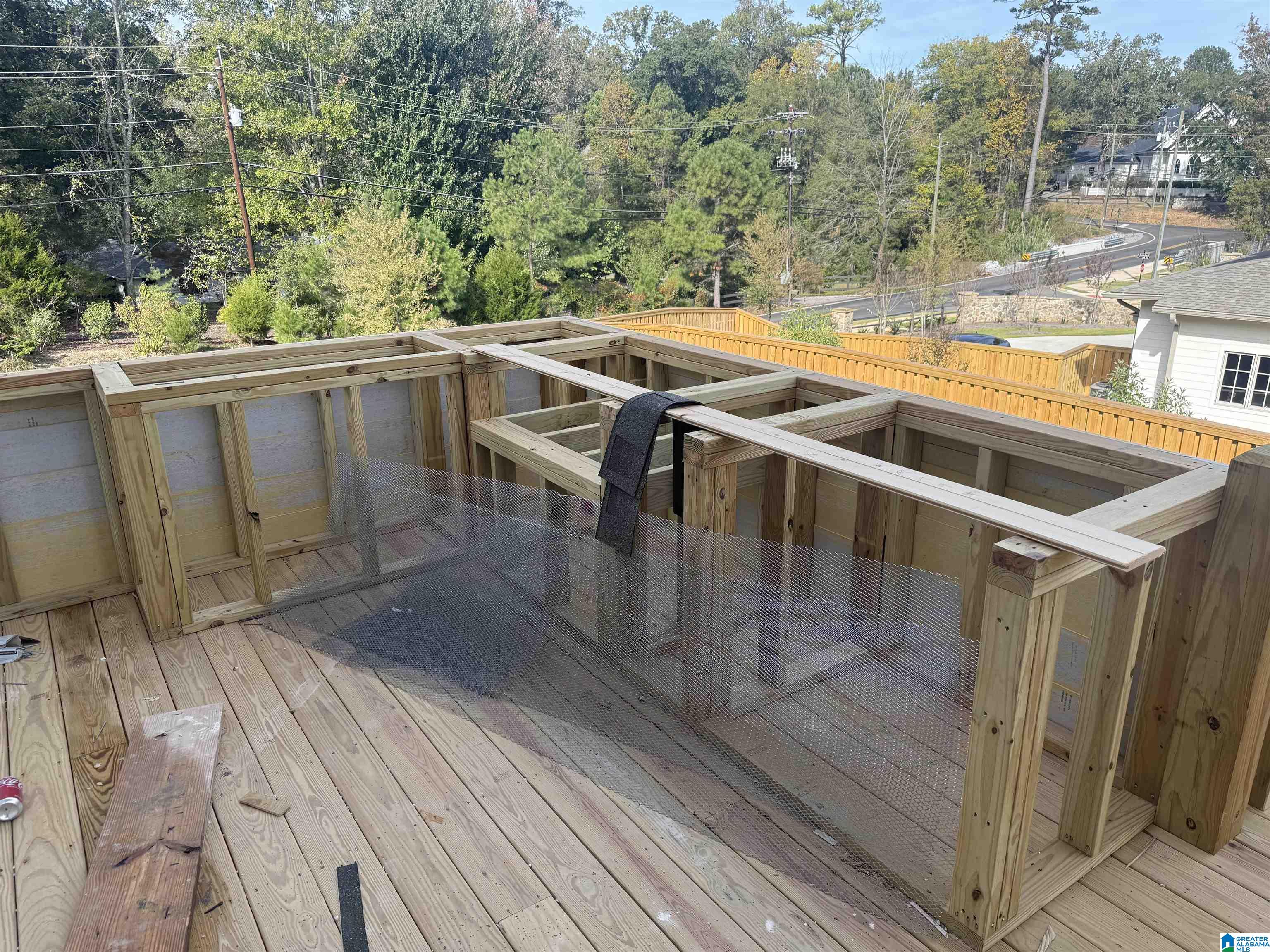 2800 FIVE OAKS LANE
