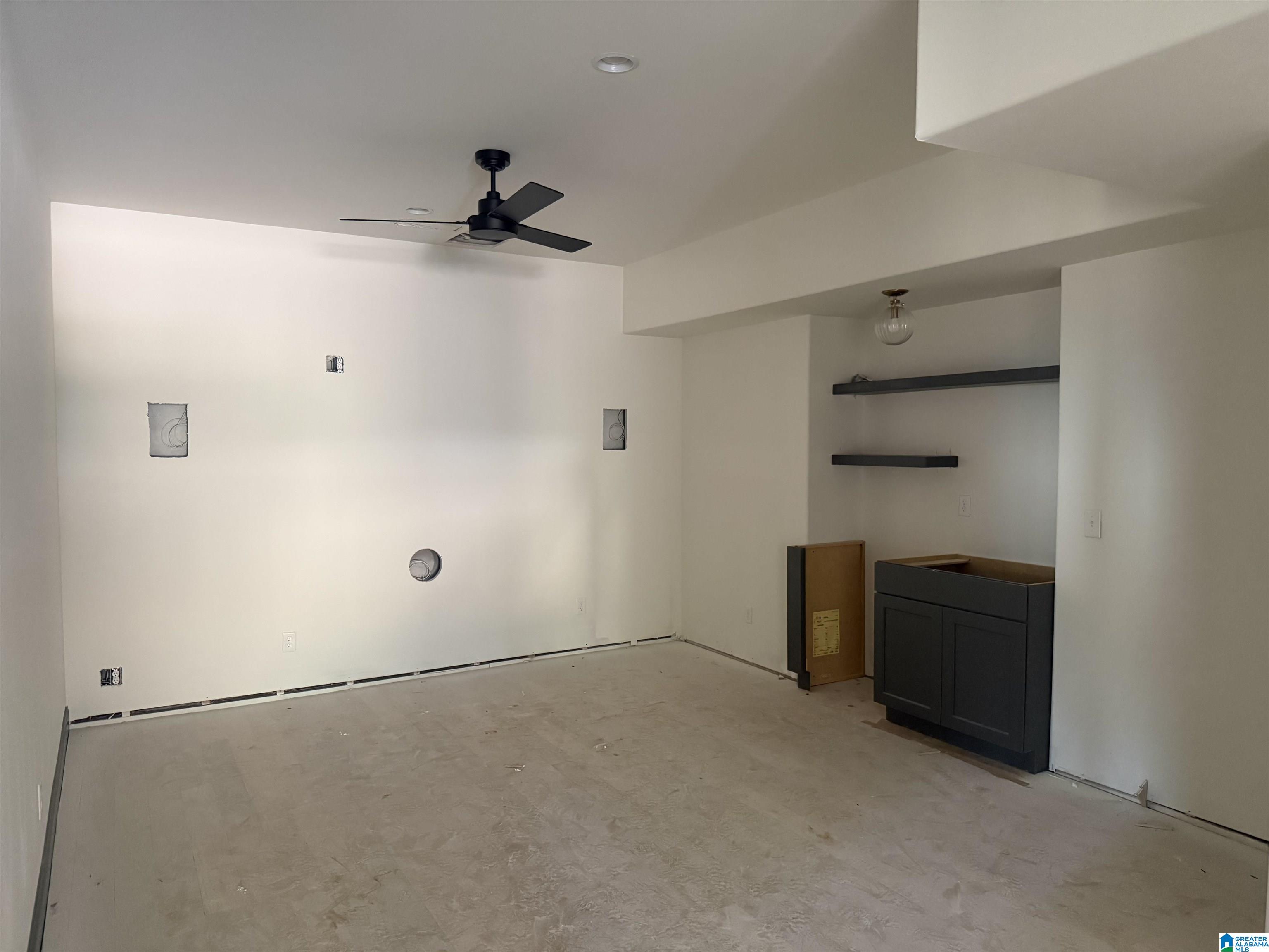 2800 FIVE OAKS LANE