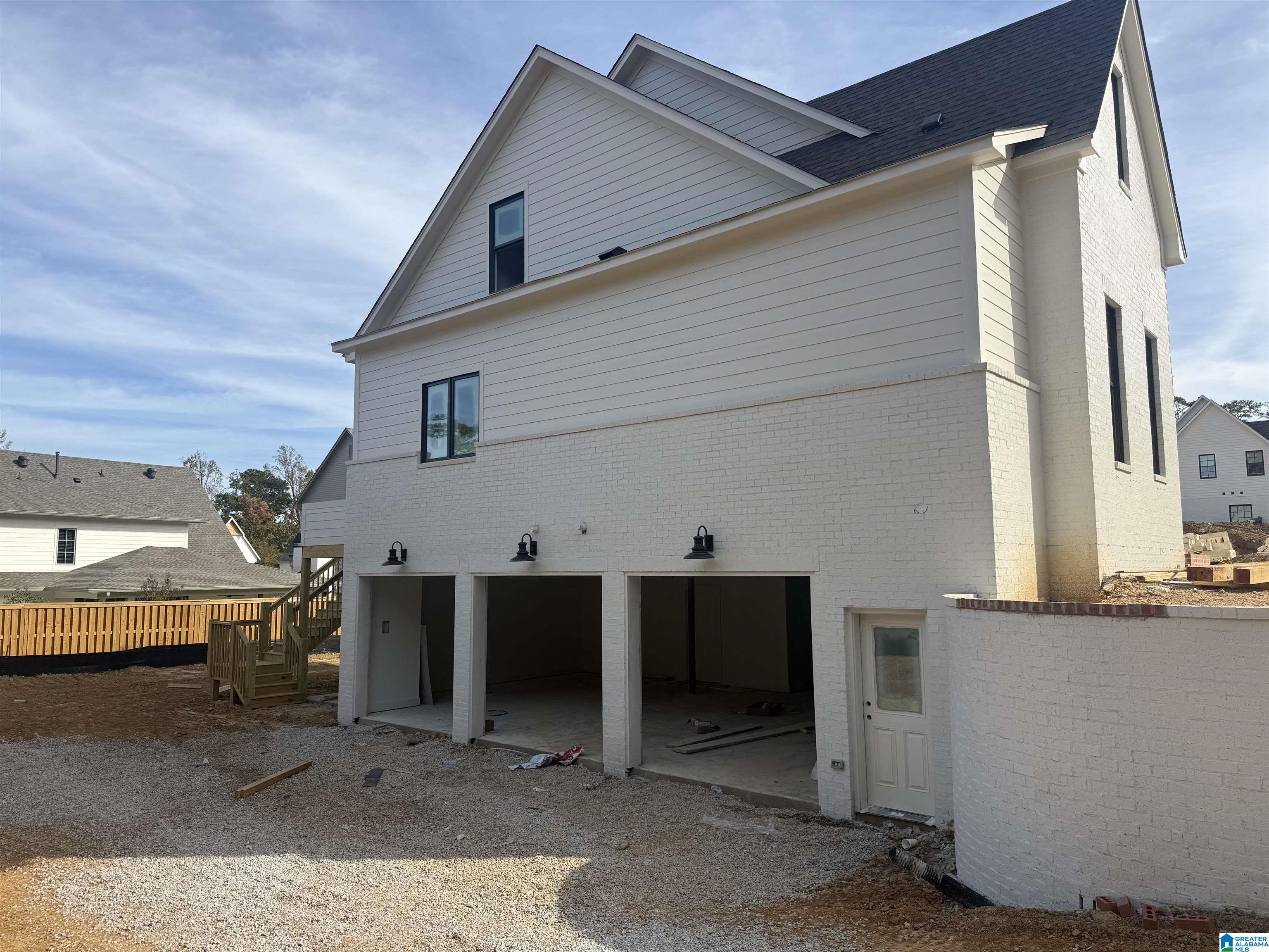 2800 FIVE OAKS LANE