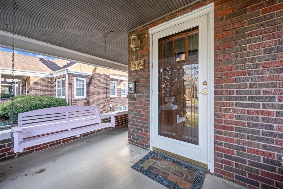 812 N Brainard Street