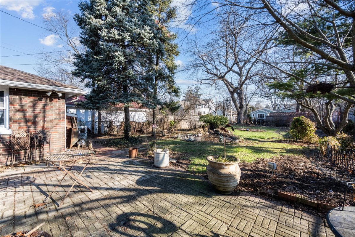 812 N Brainard Street