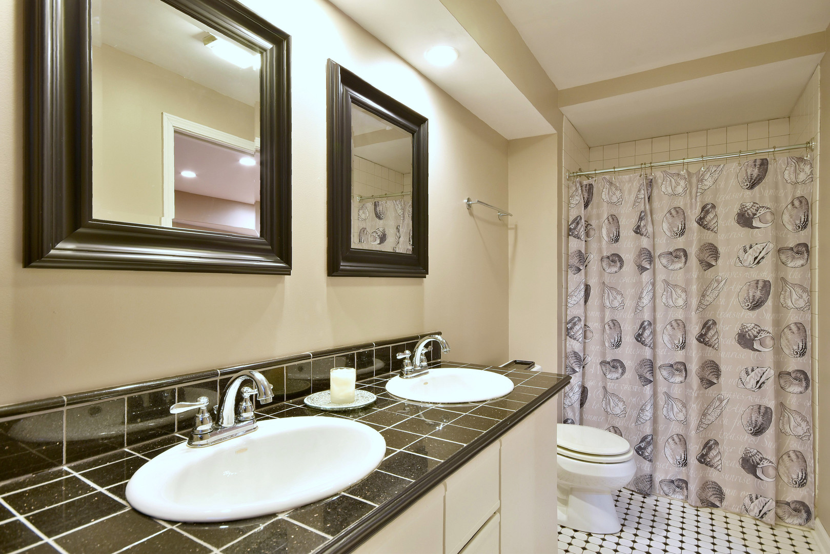 2535 Sun Valley Road