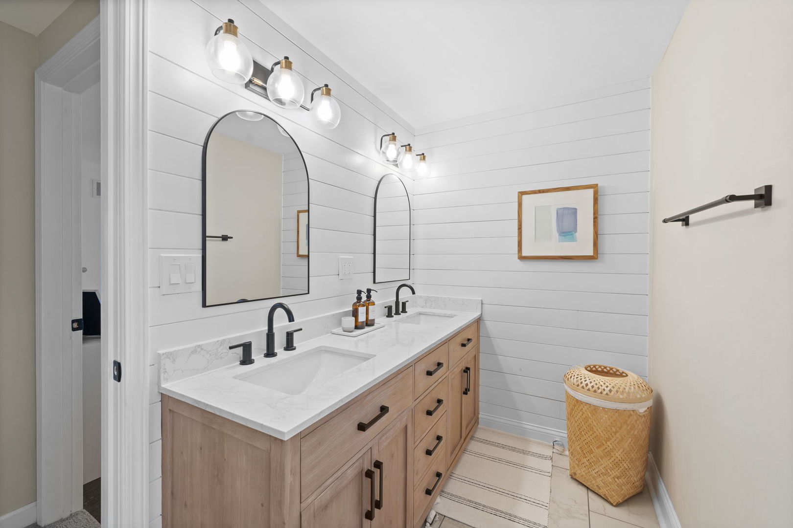 6S345 Greenwich Court