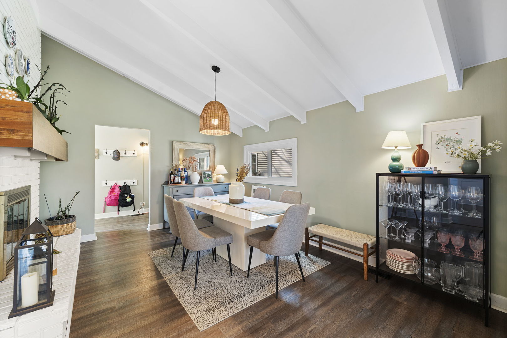 6S345 Greenwich Court