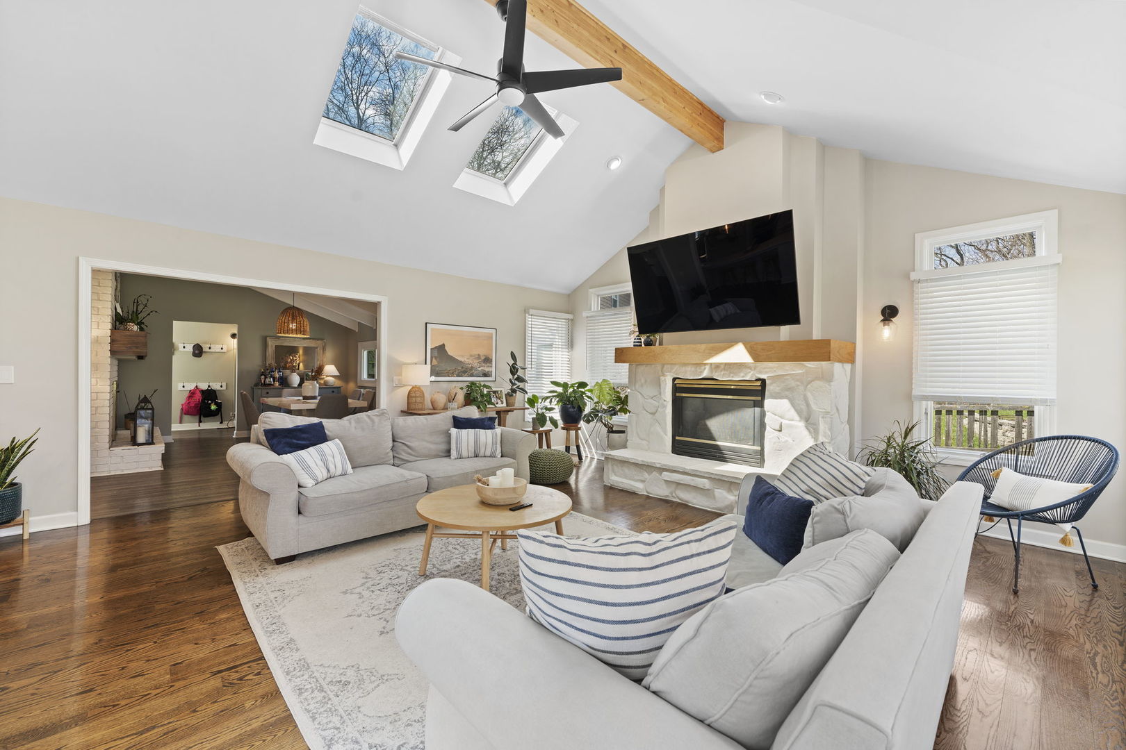 6S345 Greenwich Court