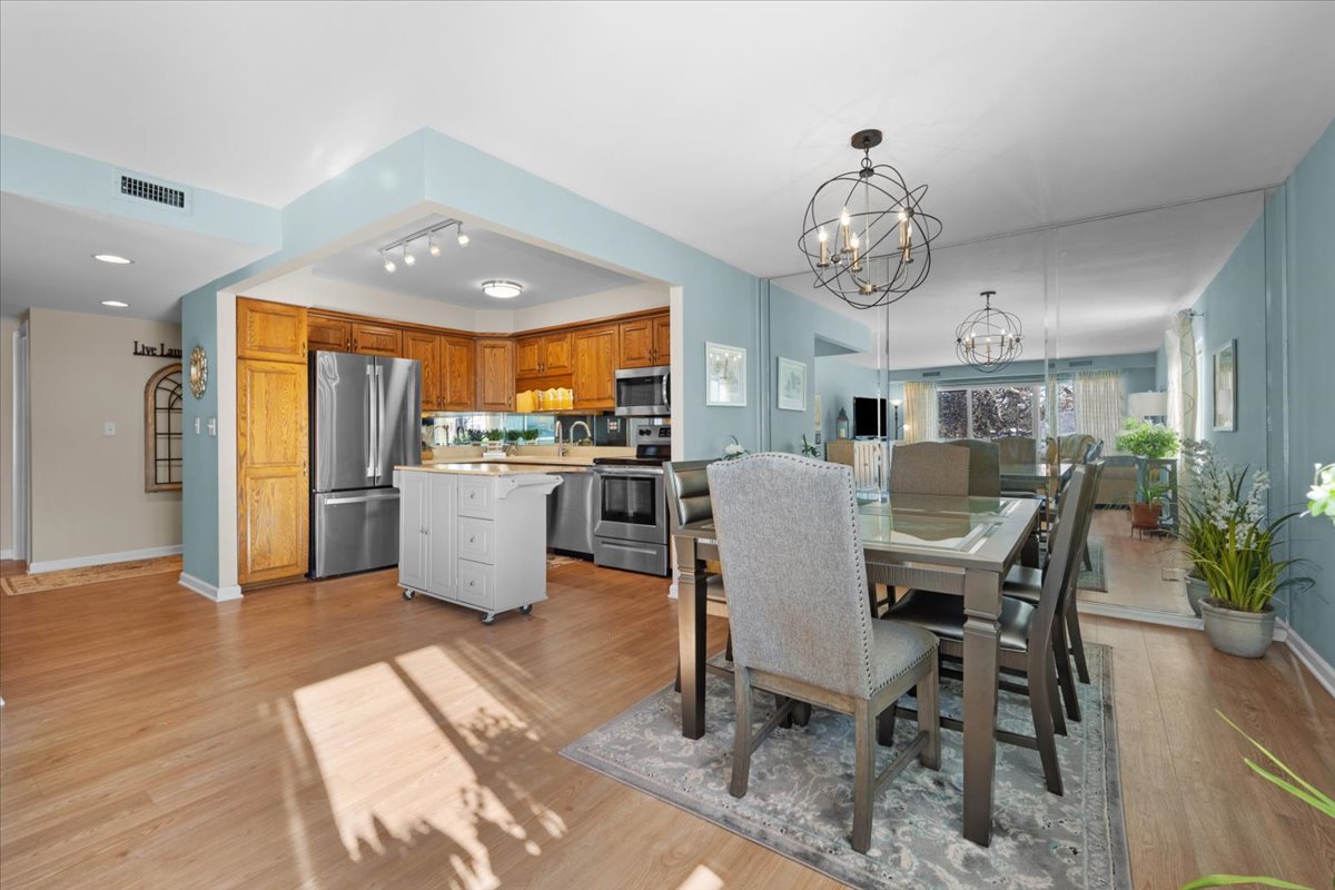 1105 N Mill Street Unit: 123