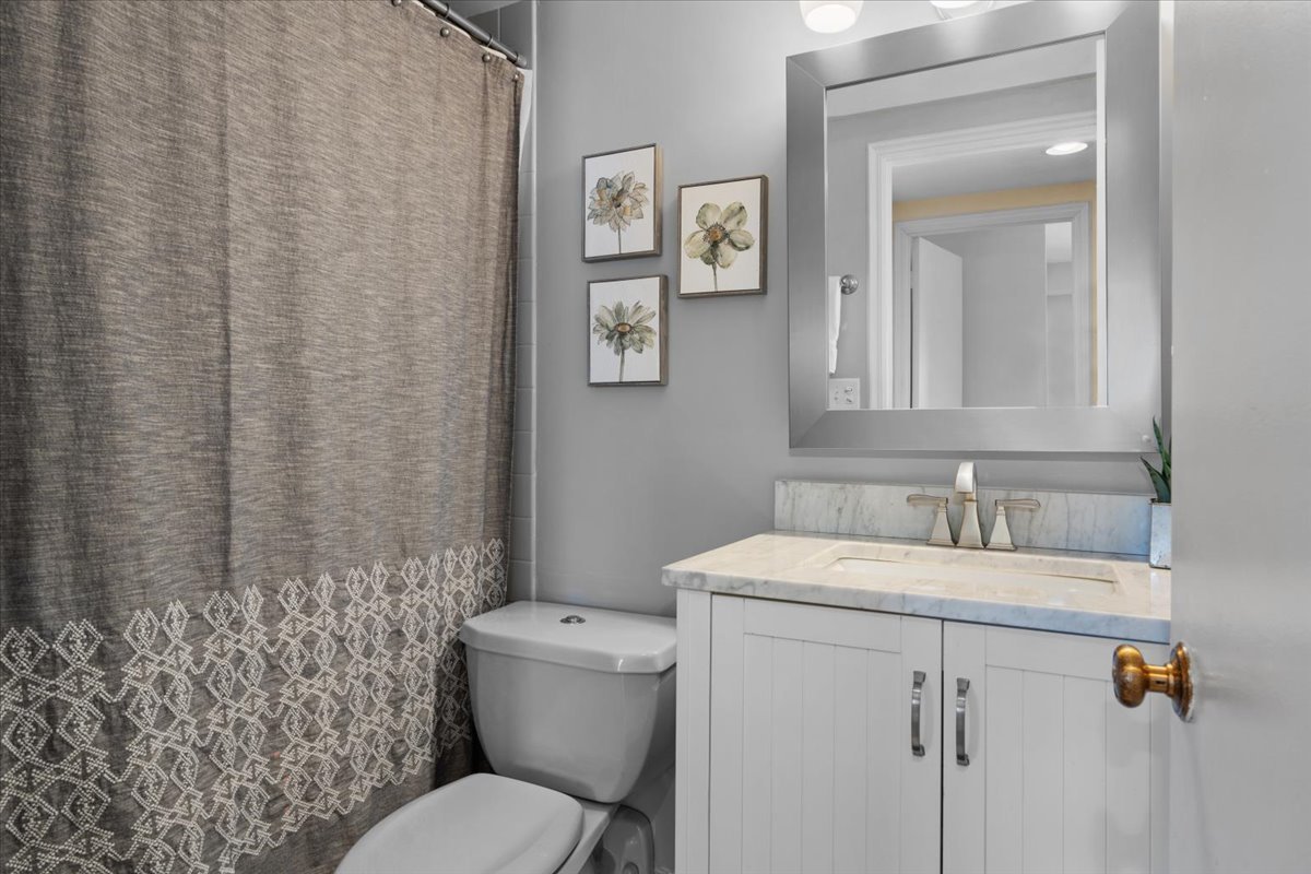 1105 N Mill Street Unit: 123