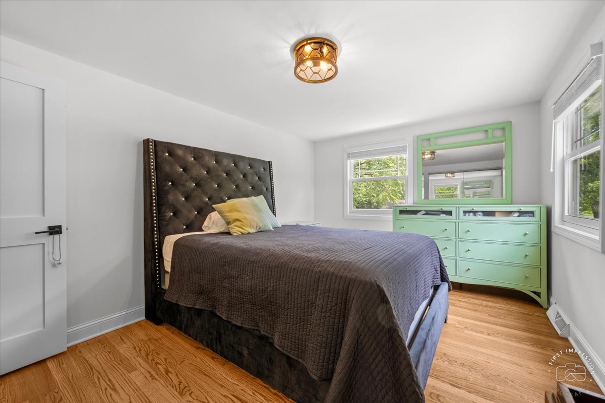 824 Royal St . George Drive