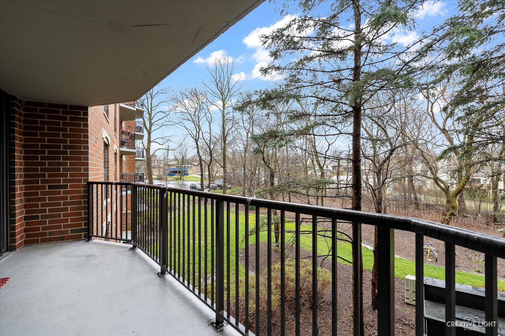 511 Aurora Avenue Unit: 215