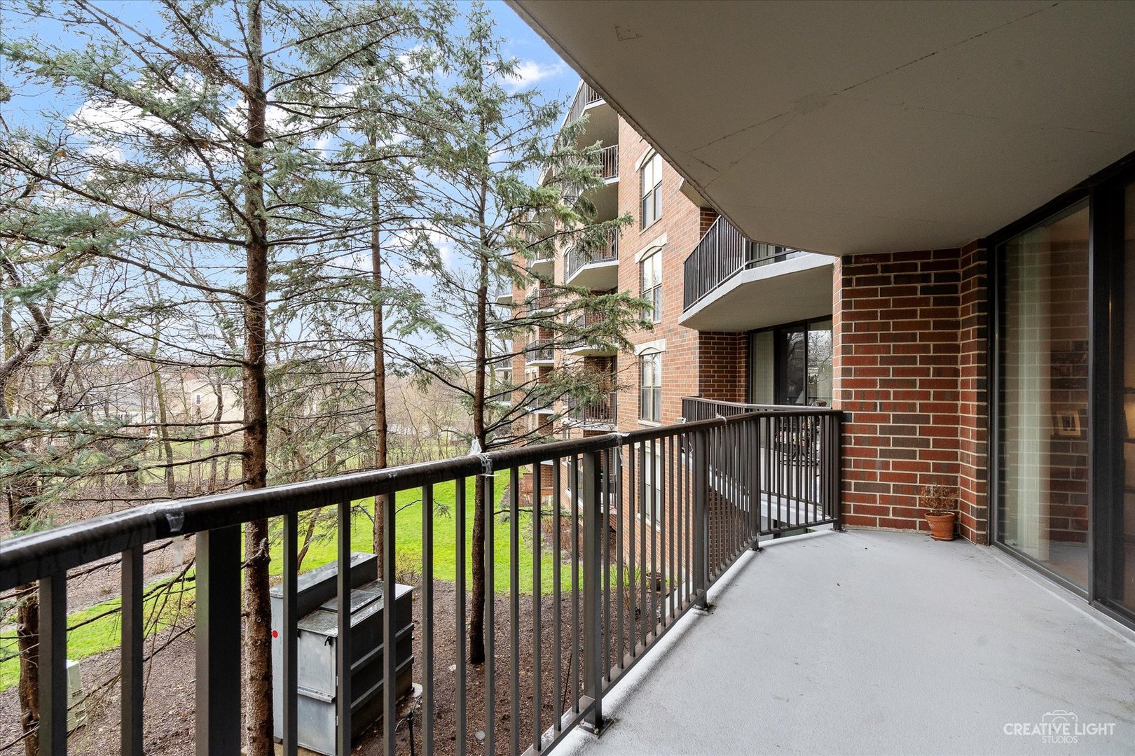 511 Aurora Avenue Unit: 215