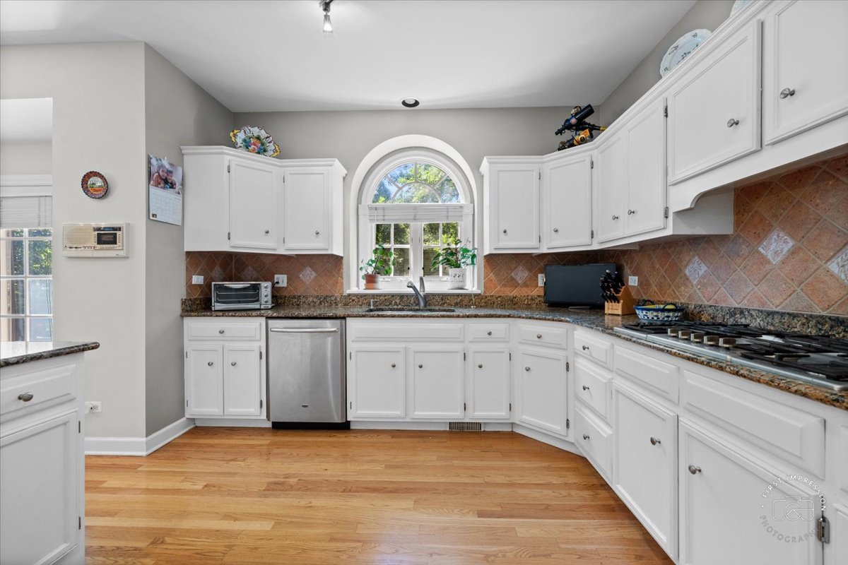 908 Spindletree Avenue