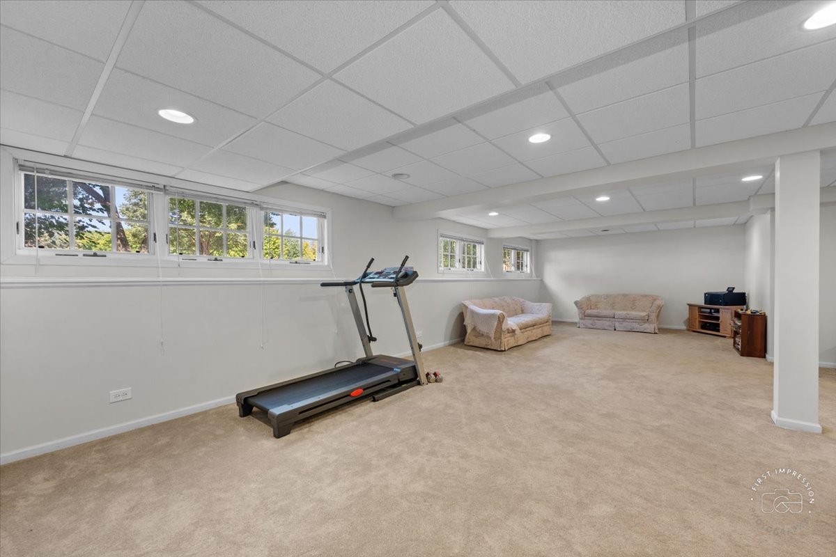 908 Spindletree Avenue