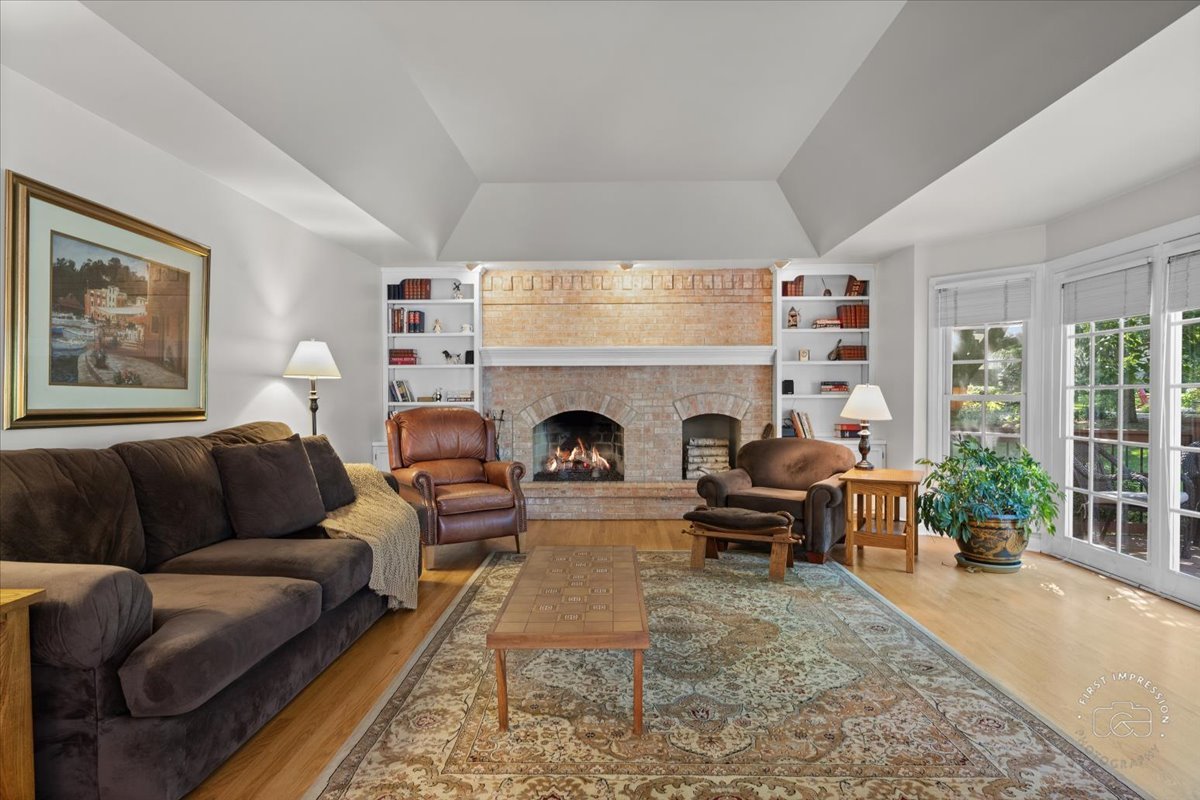 908 Spindletree Avenue