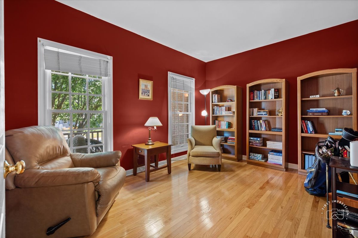 908 Spindletree Avenue