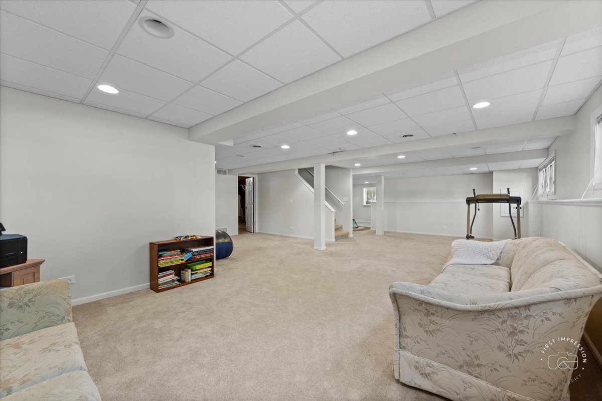 908 Spindletree Avenue