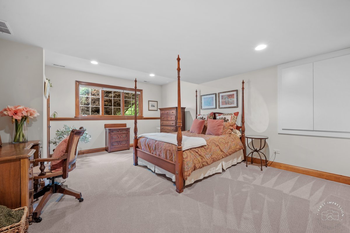 0S107 N Mathewson Lane