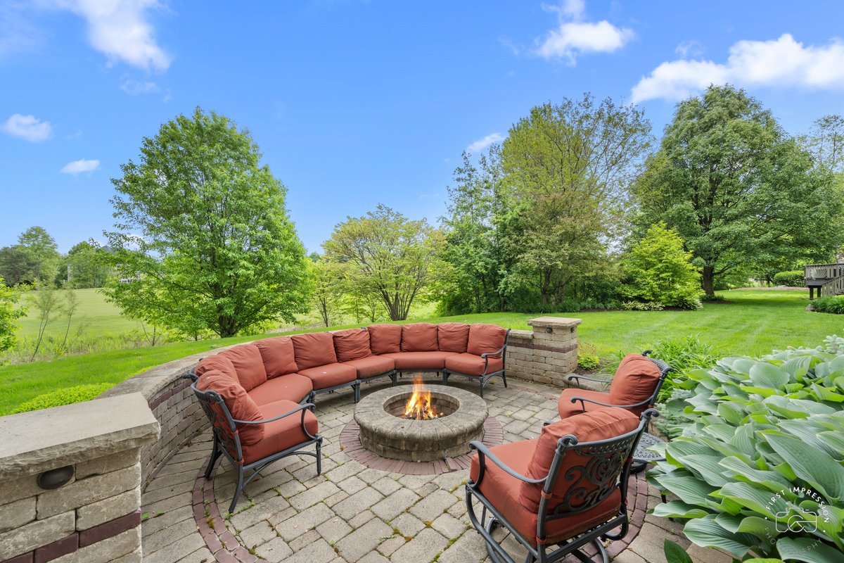 0S107 N Mathewson Lane