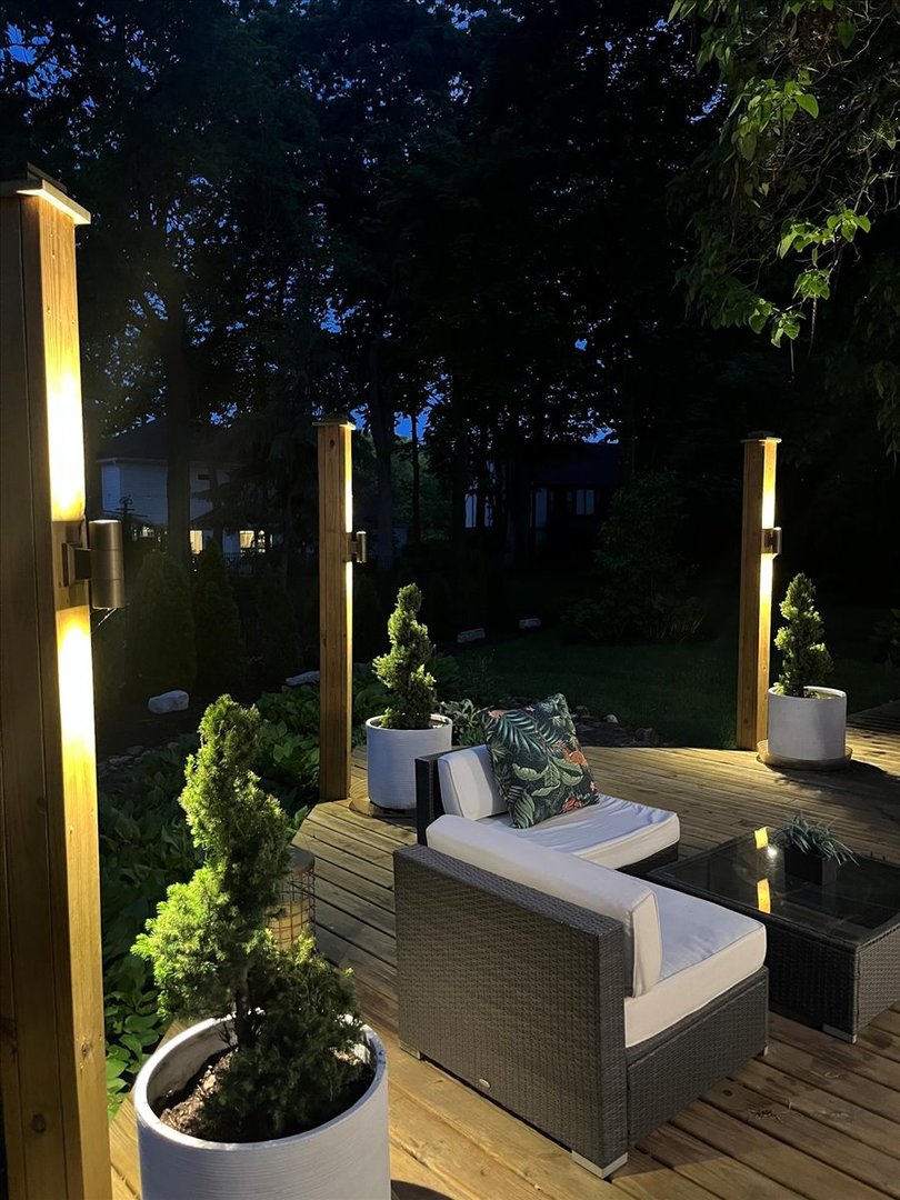 1660 White Pines Court