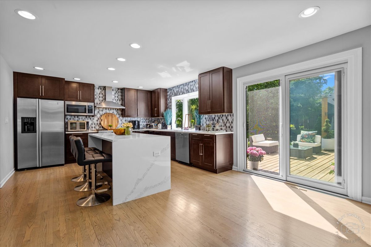 1660 White Pines Court