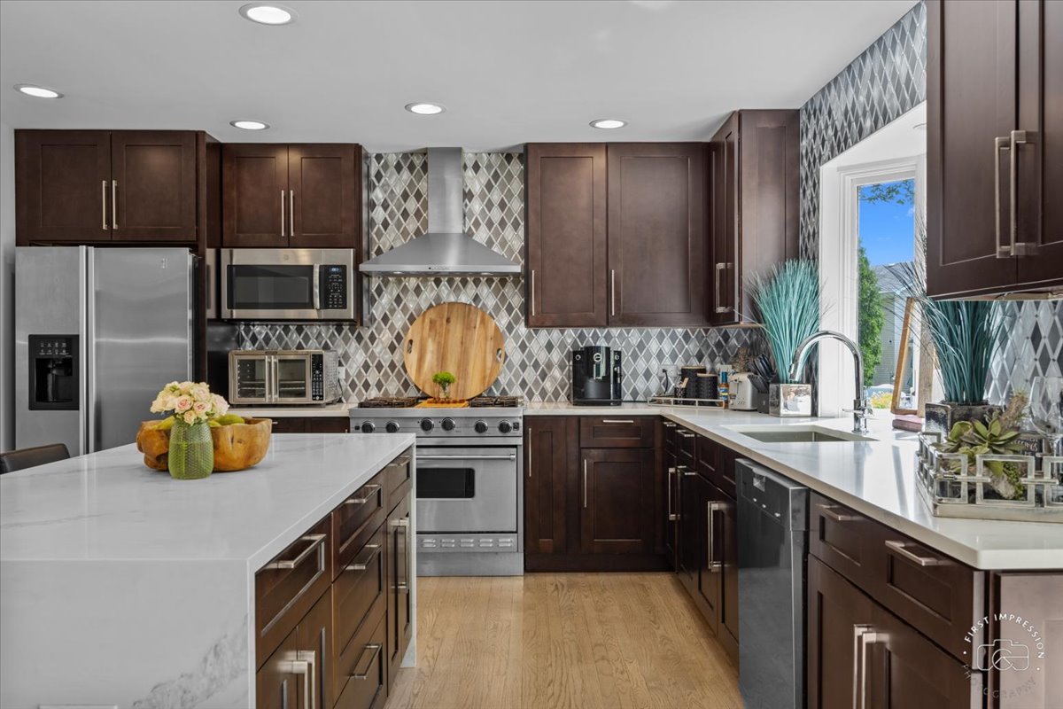 1660 White Pines Court