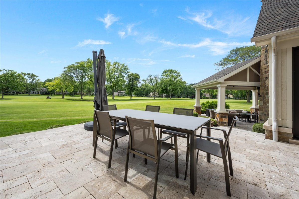 1048 Royal Bombay Court