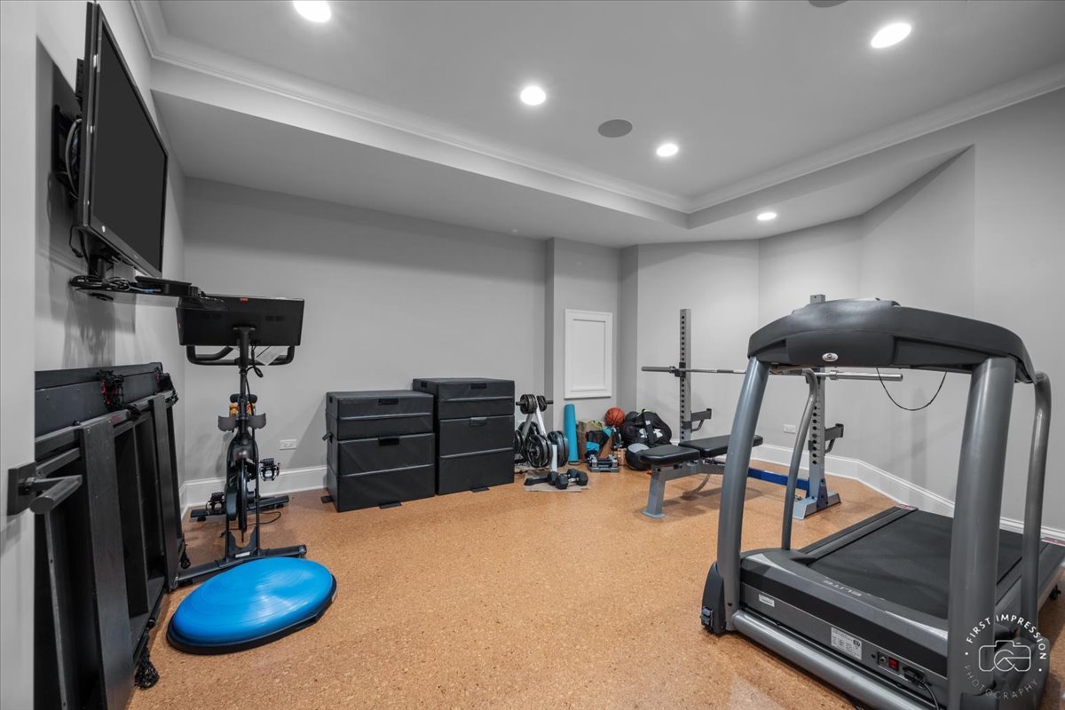 1048 Royal Bombay Court