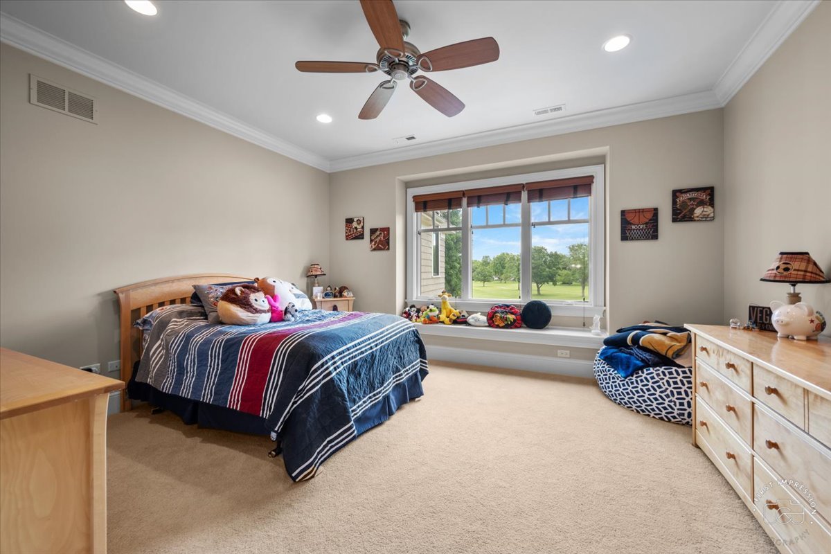 1048 Royal Bombay Court