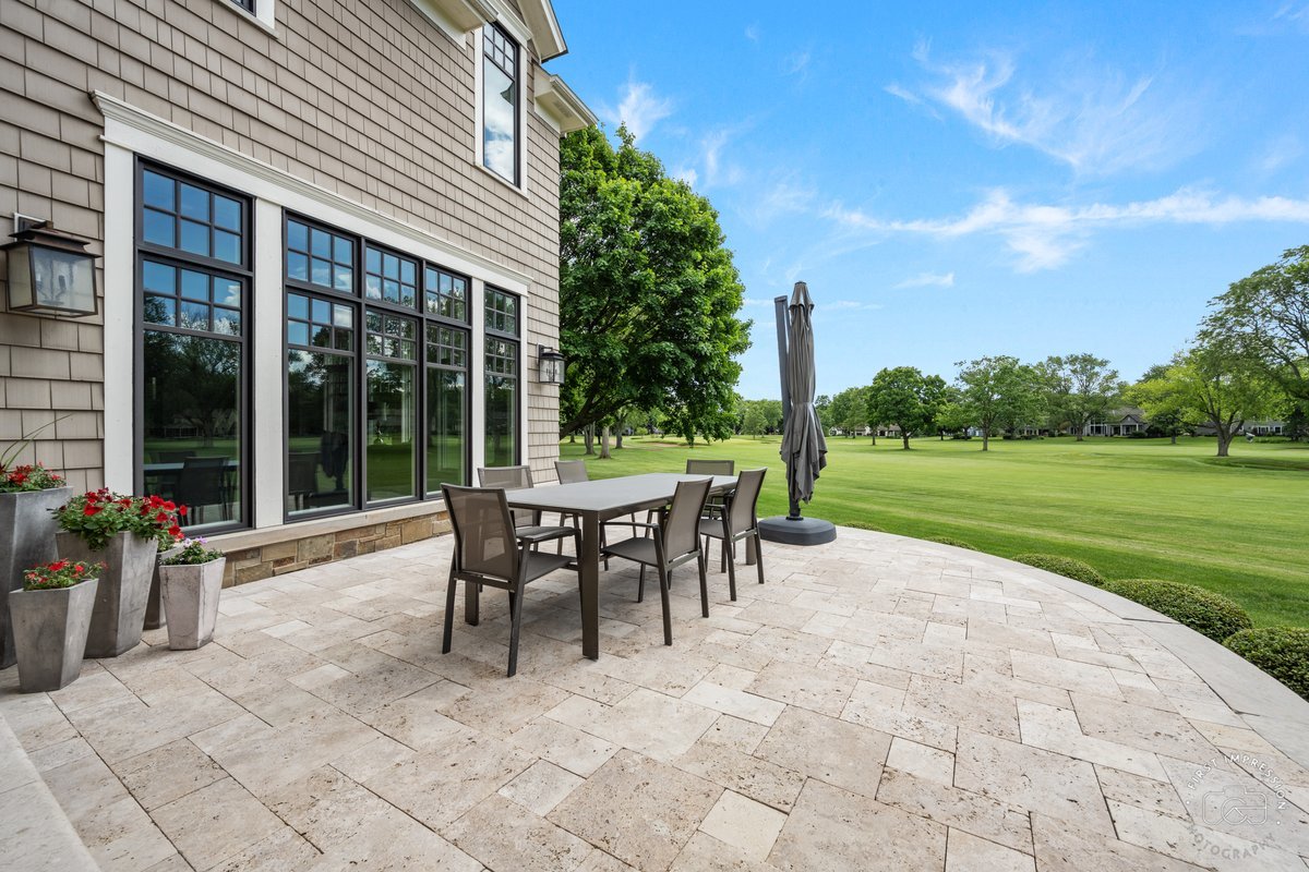 1048 Royal Bombay Court