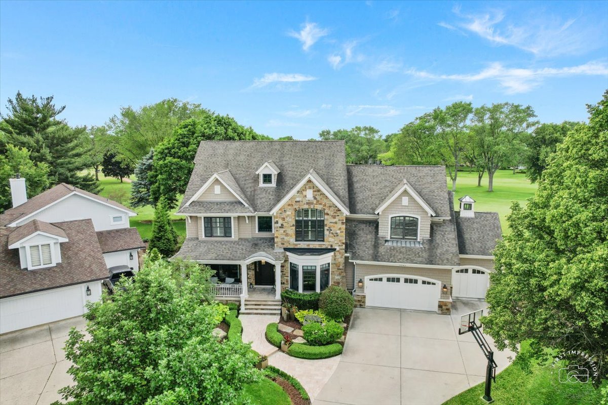 1048 Royal Bombay Court