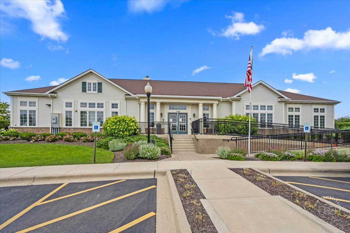 2172 Paddington Court