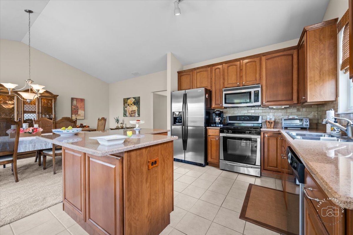 2172 Paddington Court