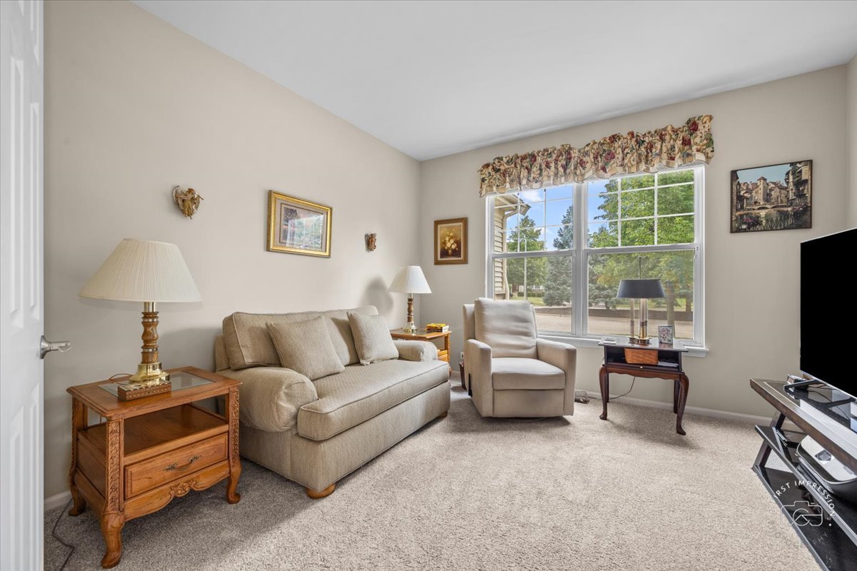 2172 Paddington Court