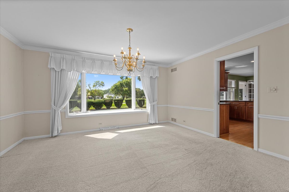 624 Bowling Green Court