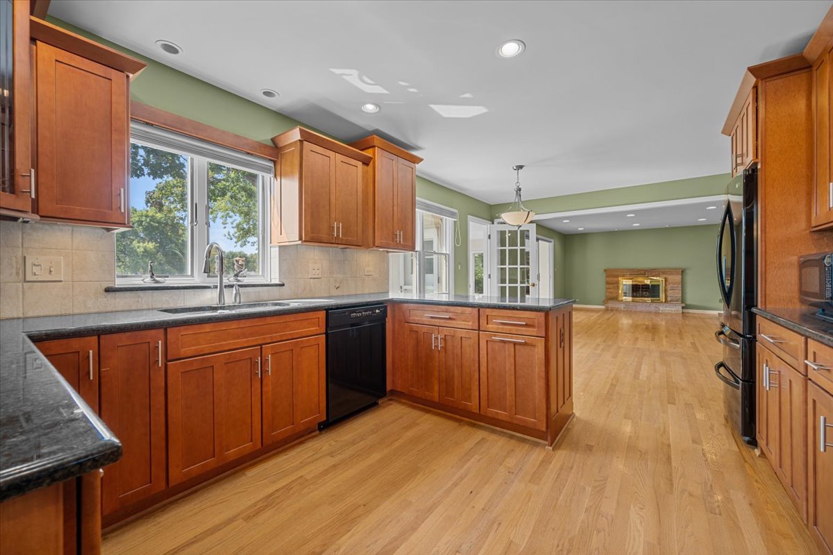 624 Bowling Green Court