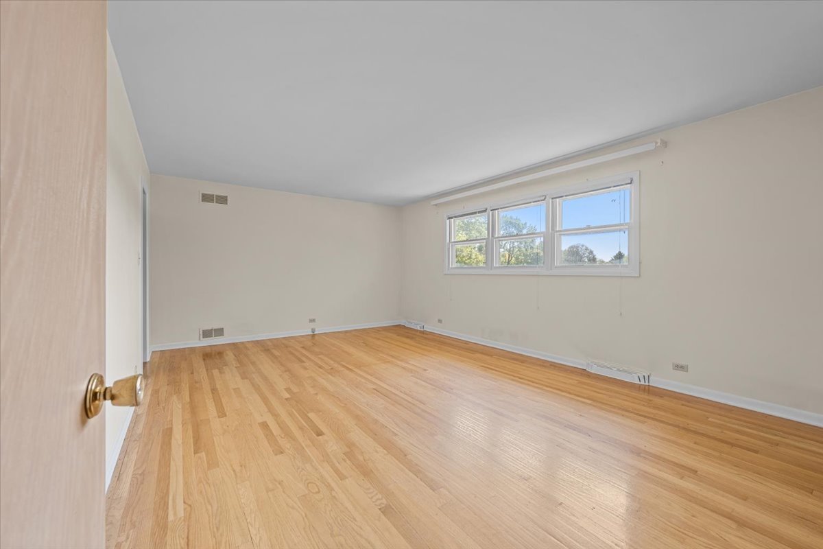 624 Bowling Green Court