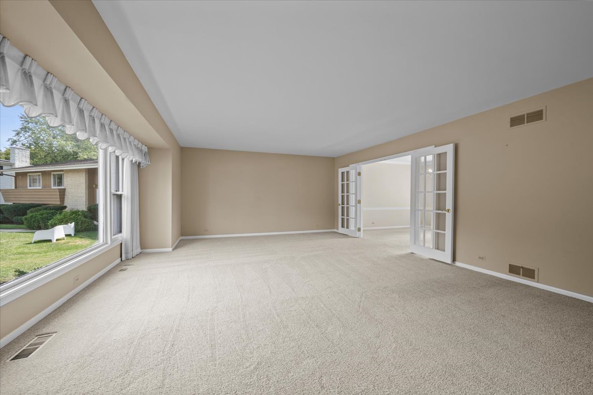 624 Bowling Green Court