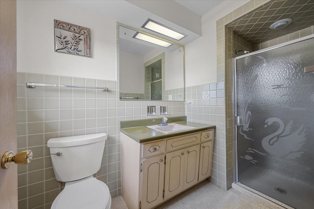 624 Bowling Green Court