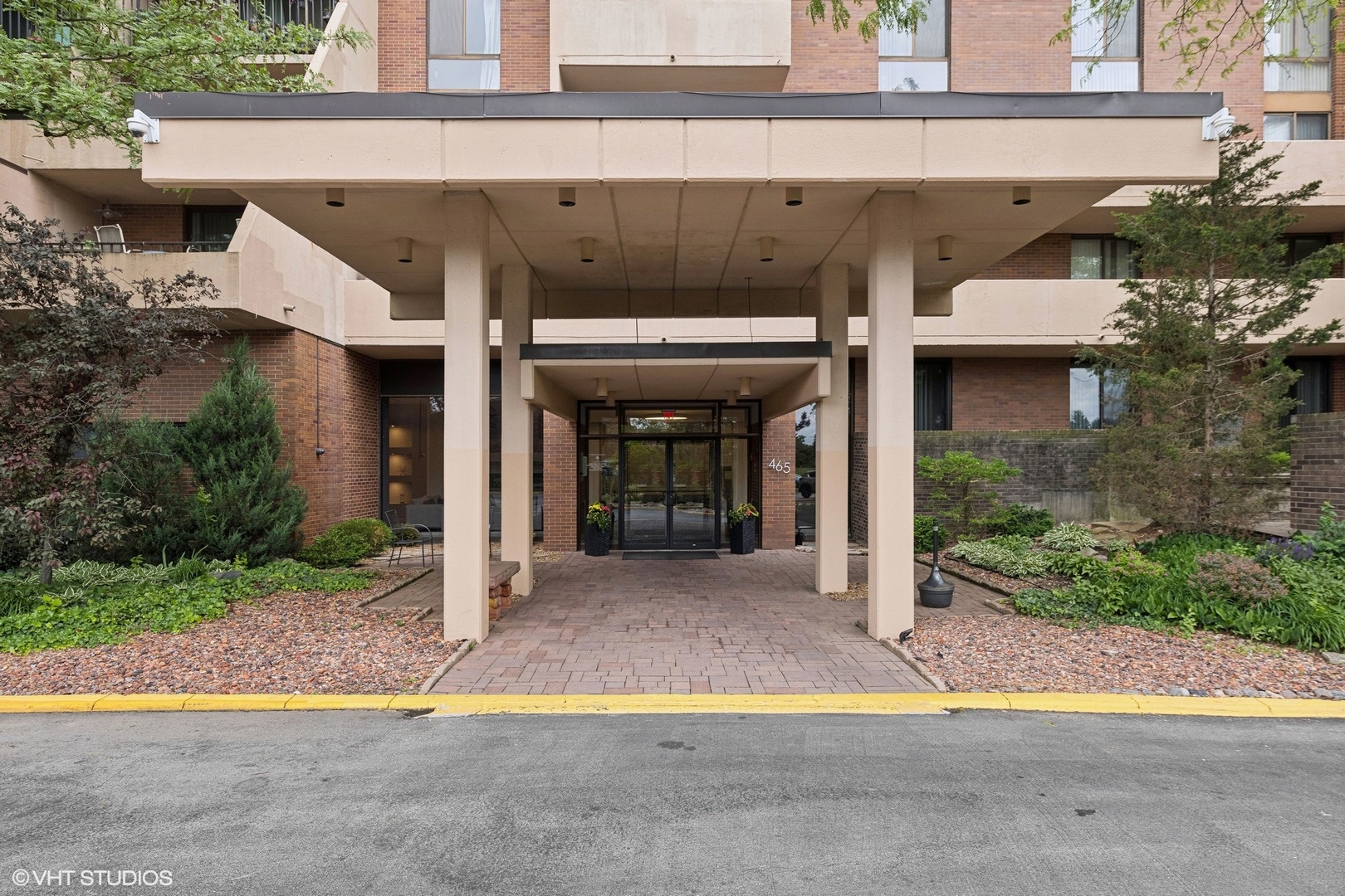 465 W Dominion Drive Unit: 903