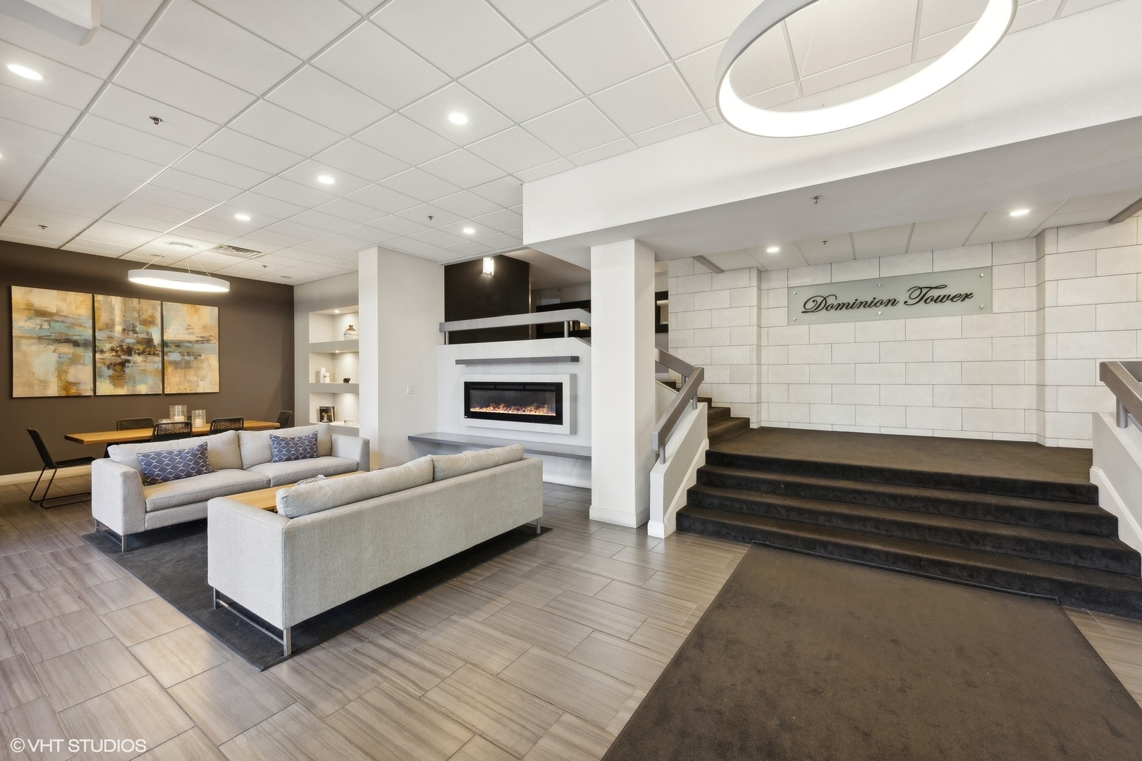 465 W Dominion Drive Unit: 903