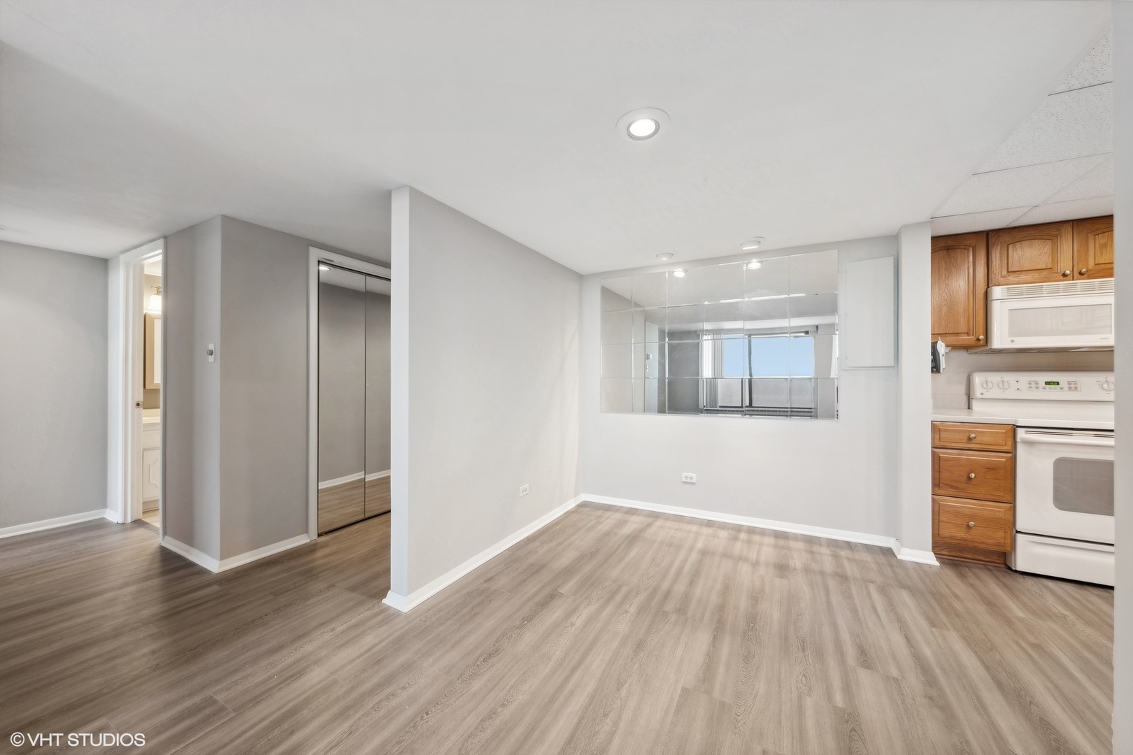 465 W Dominion Drive Unit: 903