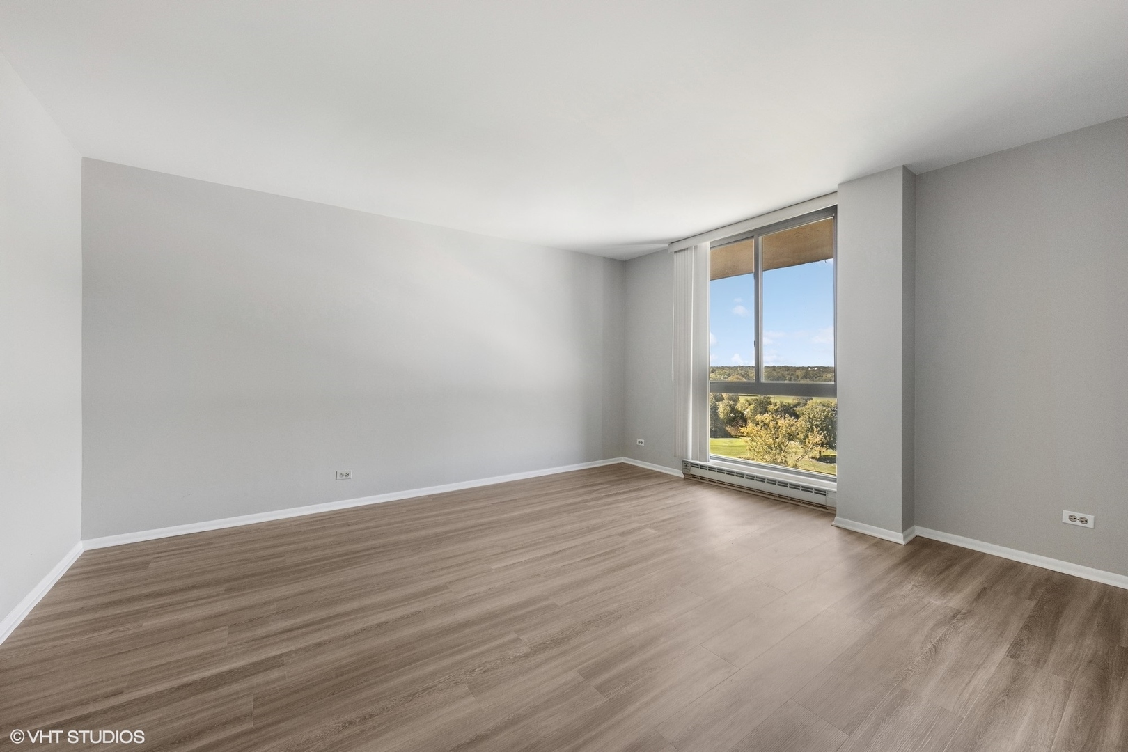 465 W Dominion Drive Unit: 903