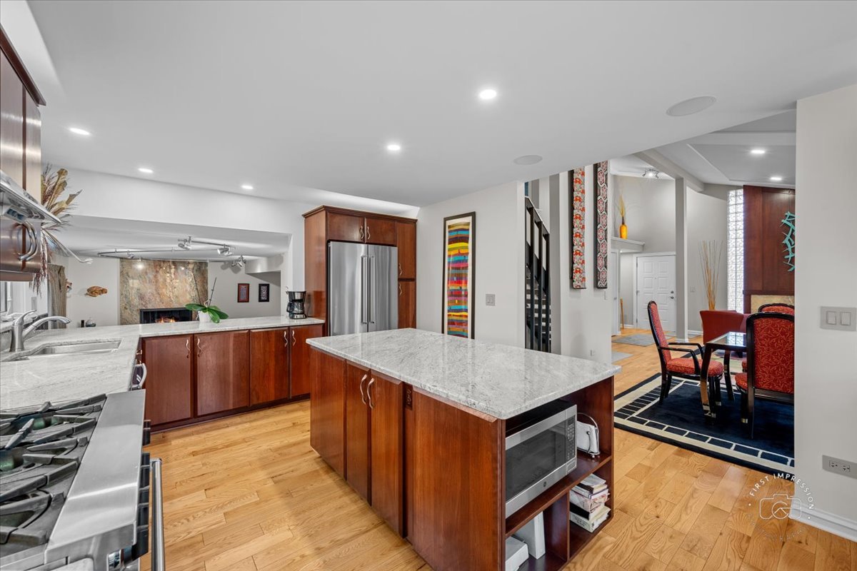 910 Royal Blackheath Court